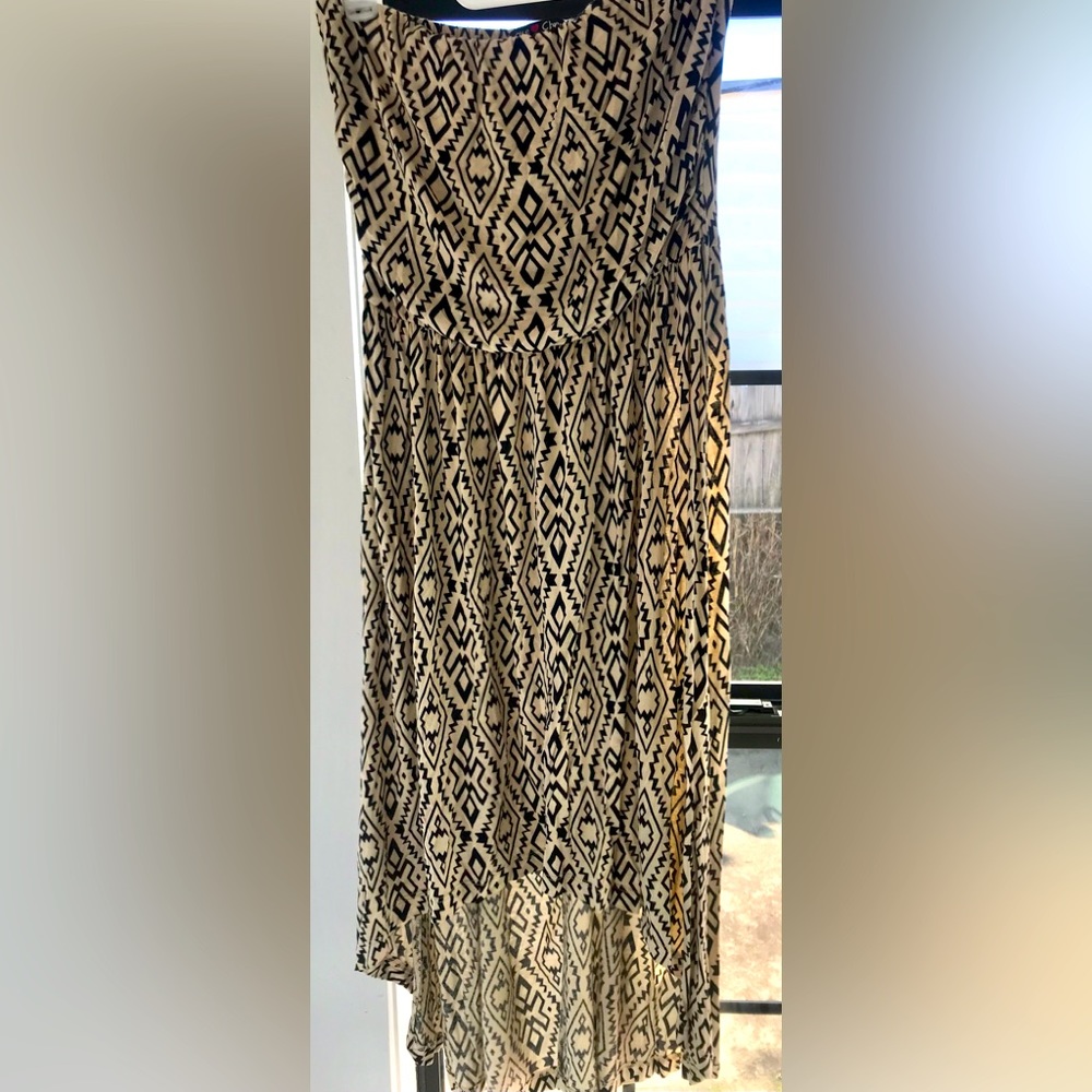 Love Chesley Beautiful Beige Spring Dress Size XL